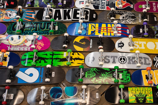 Möchten Sie ein komplettes Skateboard online kaufen?