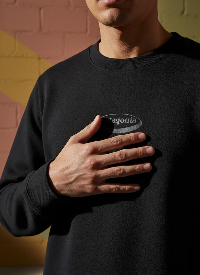 '95 Oval Logo Uprisal Creweneck Sweater Black